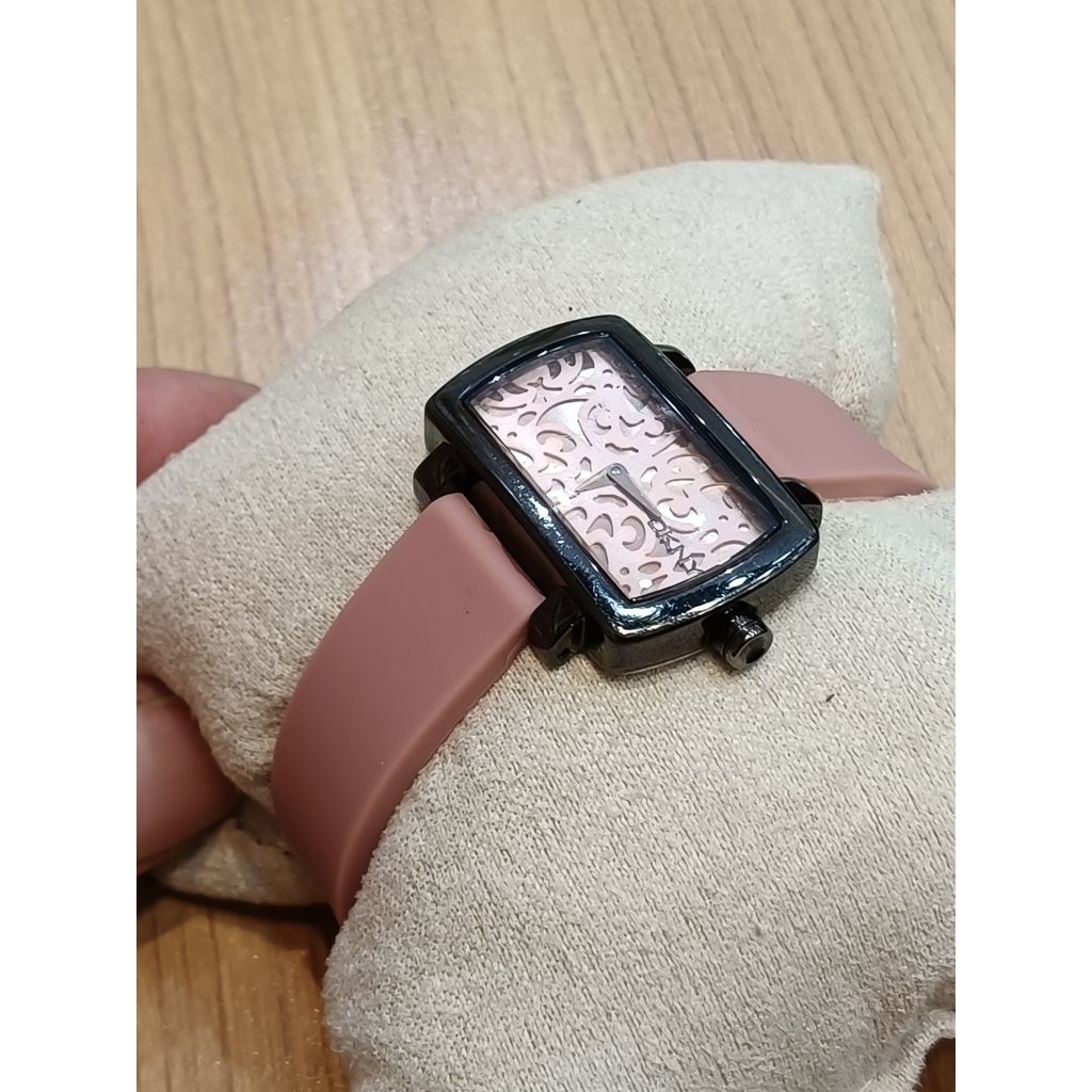 DKNY original second