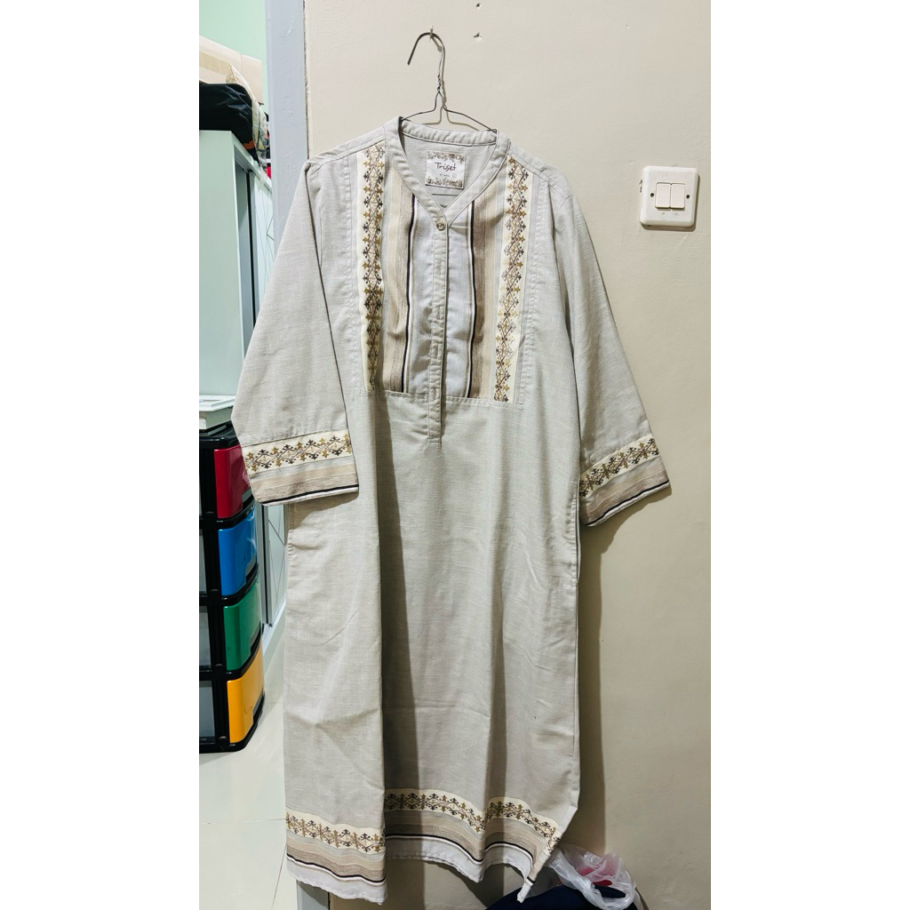 preloved tunik ukuran L triset