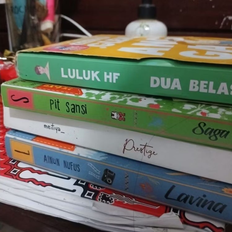 (UDAH DI BOOKING) Bundling 4 novel wattpad preloved