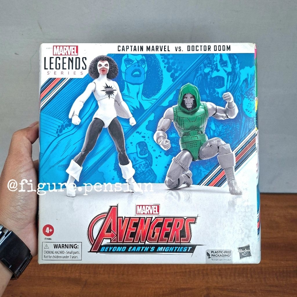 MARVEL LEGENDS DOCTOR DOOM VS CAPTAIN MARVEL AVENGERS DOOMSDAY HASBRO ACTION FIGURE ORIGINAL