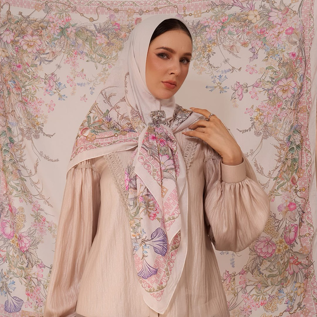 IVAN GUNAWAN PRIVE - Vallea All Variant Scarf Jilbab Segi Empat ORIGINAL By IVAN GUNAWAN