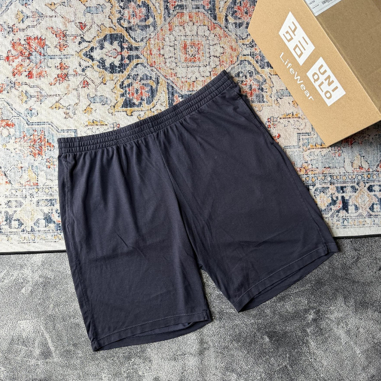 Uniqlo Airsm Celana Pendek Airsm size XXL Navy