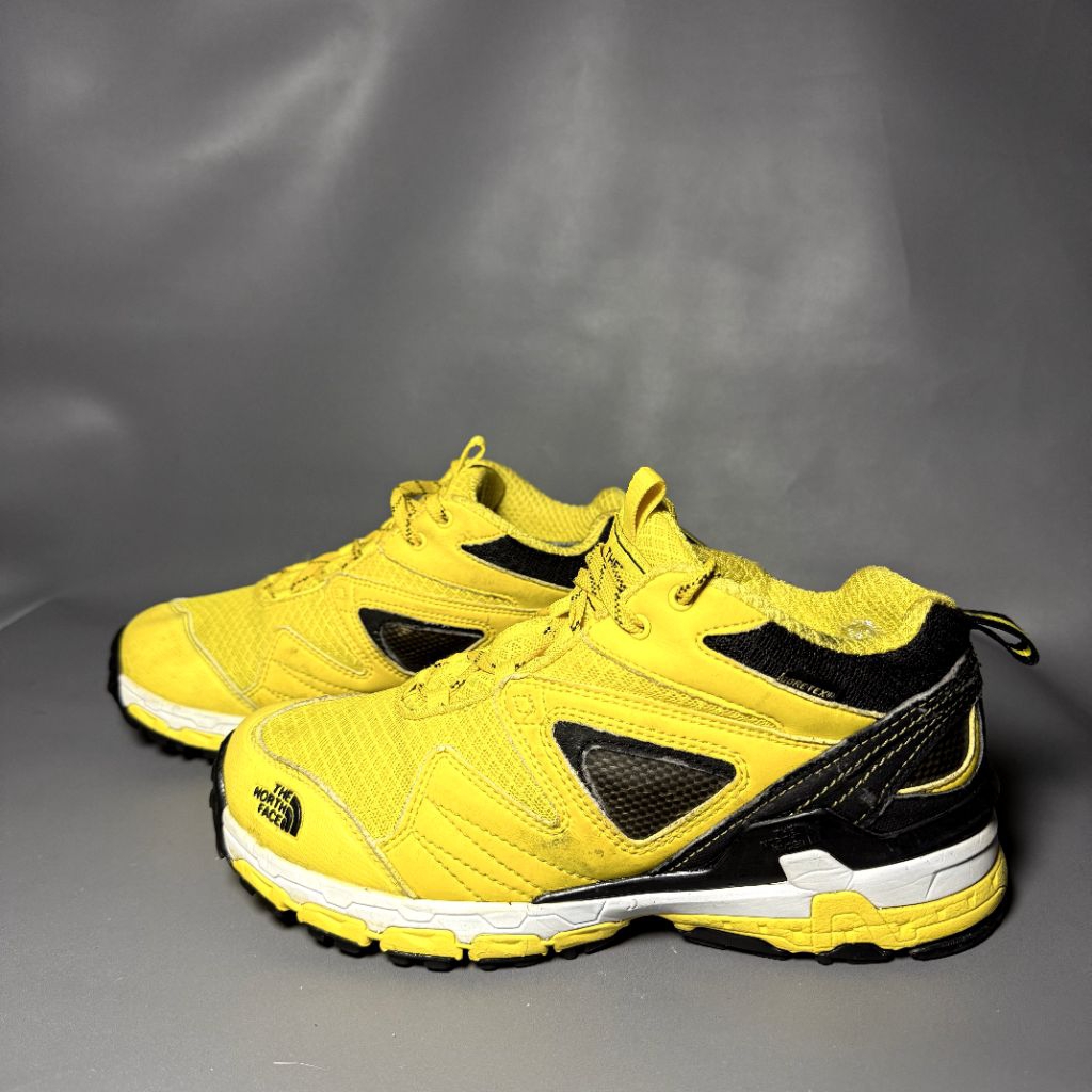 sepatu hiking Th North Face second. size 40 insol 25 cm