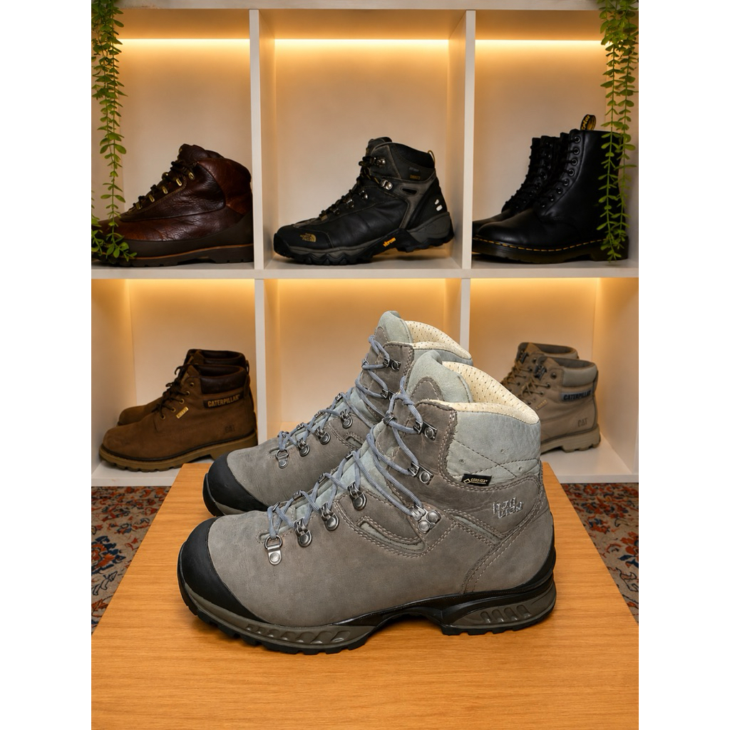 sepatu hiking hanwag tatra II GTX size 43 original second