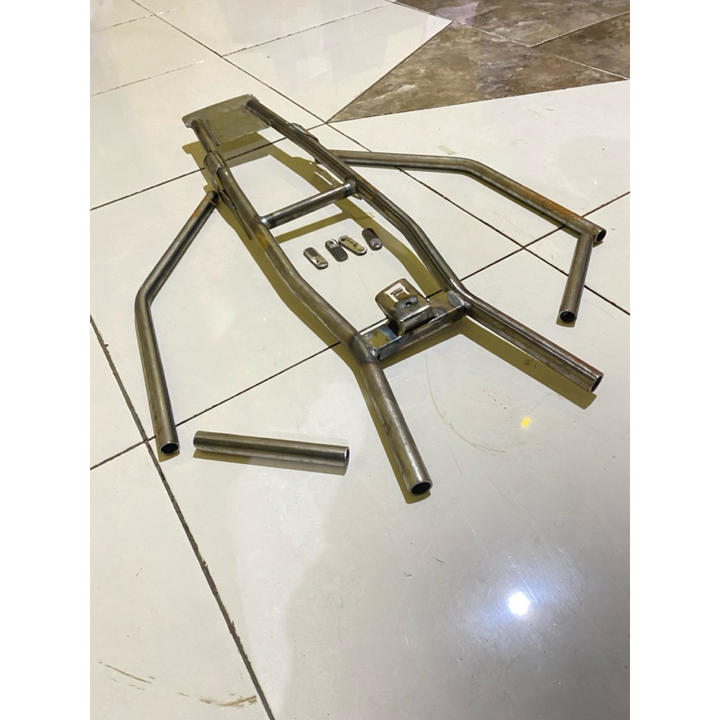 Subframe  rangka belakang trail model klx universal untuk vixion ninja cb150 r xabre r15 minerva ran