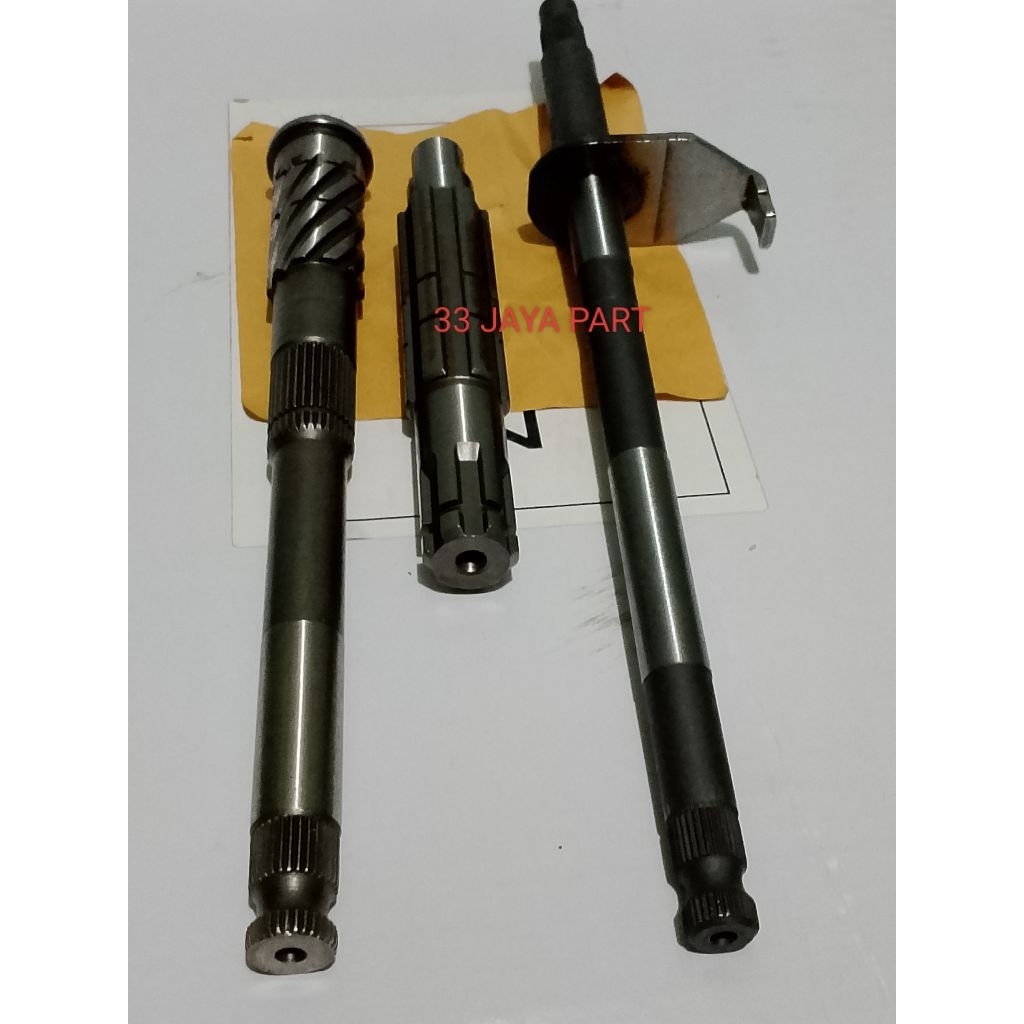 paket 3 item As gear gir depan+As overan operan gigi+As engkol As selah As kick stater Astrea Grand 