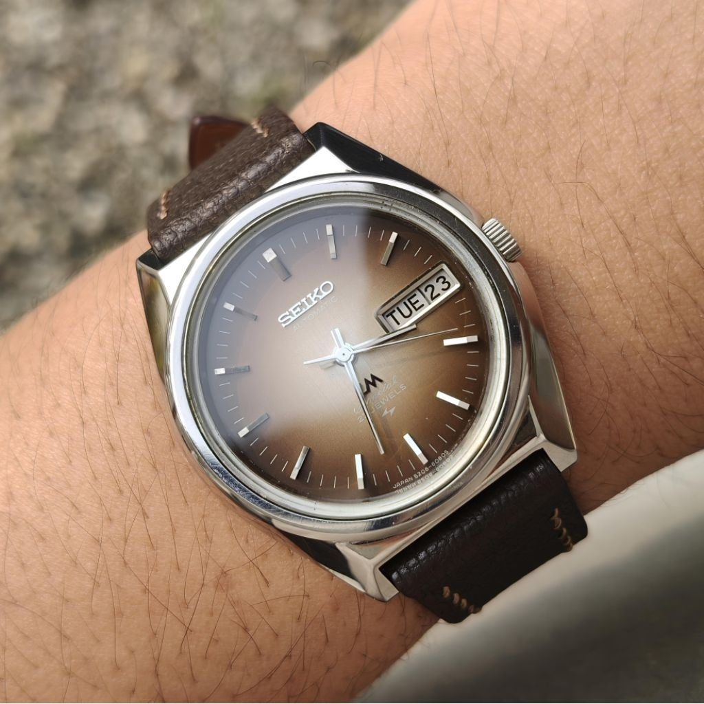 (SOLD OUT) Vintage Watch Jam Tangan Seiko Lord Matic LM Special Brown Linen Dial Ref. 5206-6080S Cal