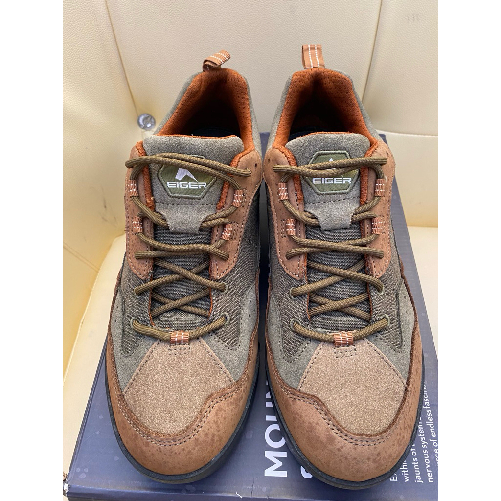 Eiger Mountaineering Shoes Size 42