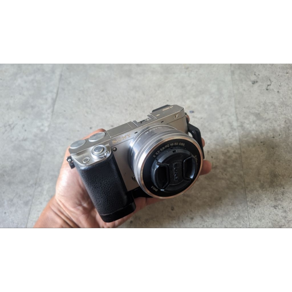 Kamera Sony A6000 mirrorless