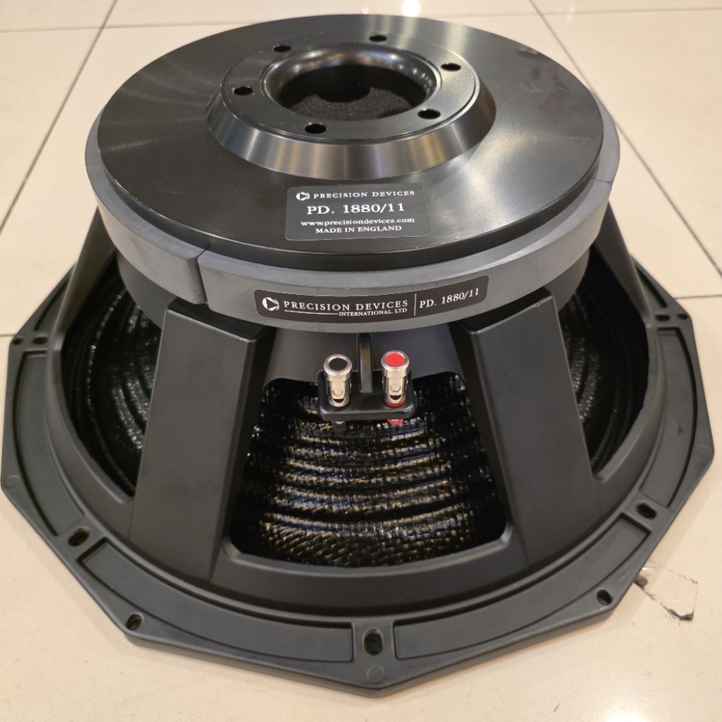Speaker Komponen Precision Devices PD1880 PD 1880 CARBON 18 INCH