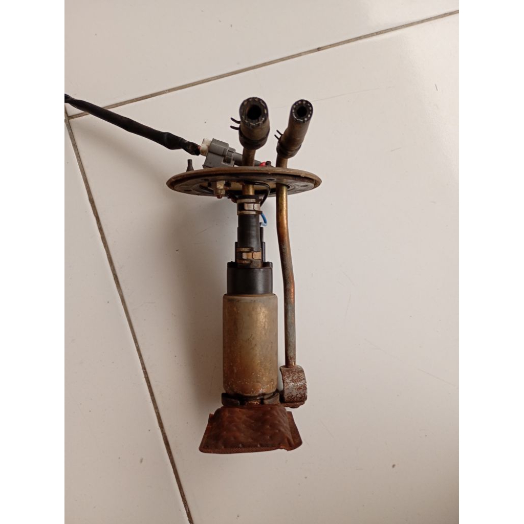 Fuel pump Baleno 97 02 rotak Baleno lama fuelpump baleno old