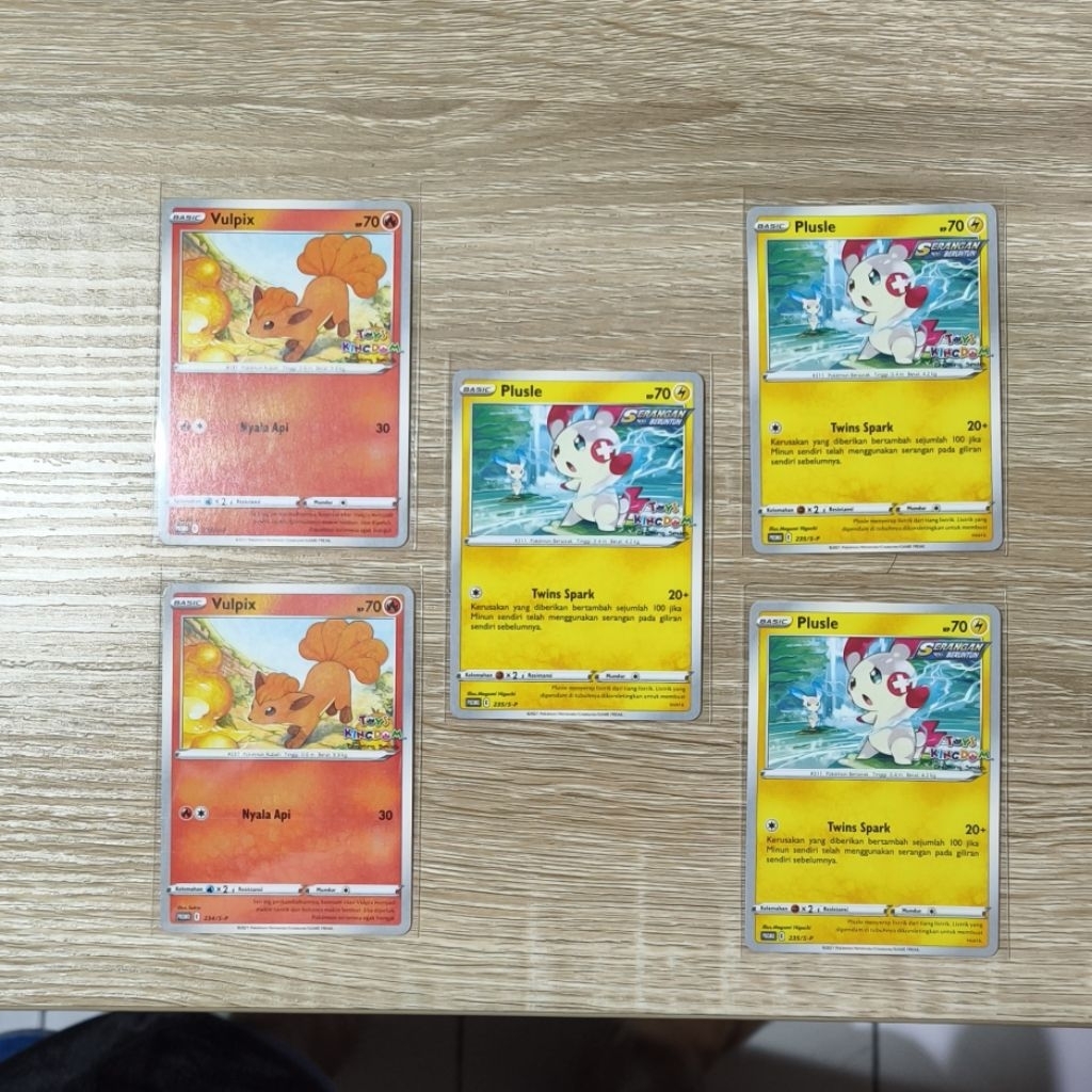 Paket Bundle 5 Kartu Pokemon Promo Toys Kingdom Vulpix & Plusle Ori