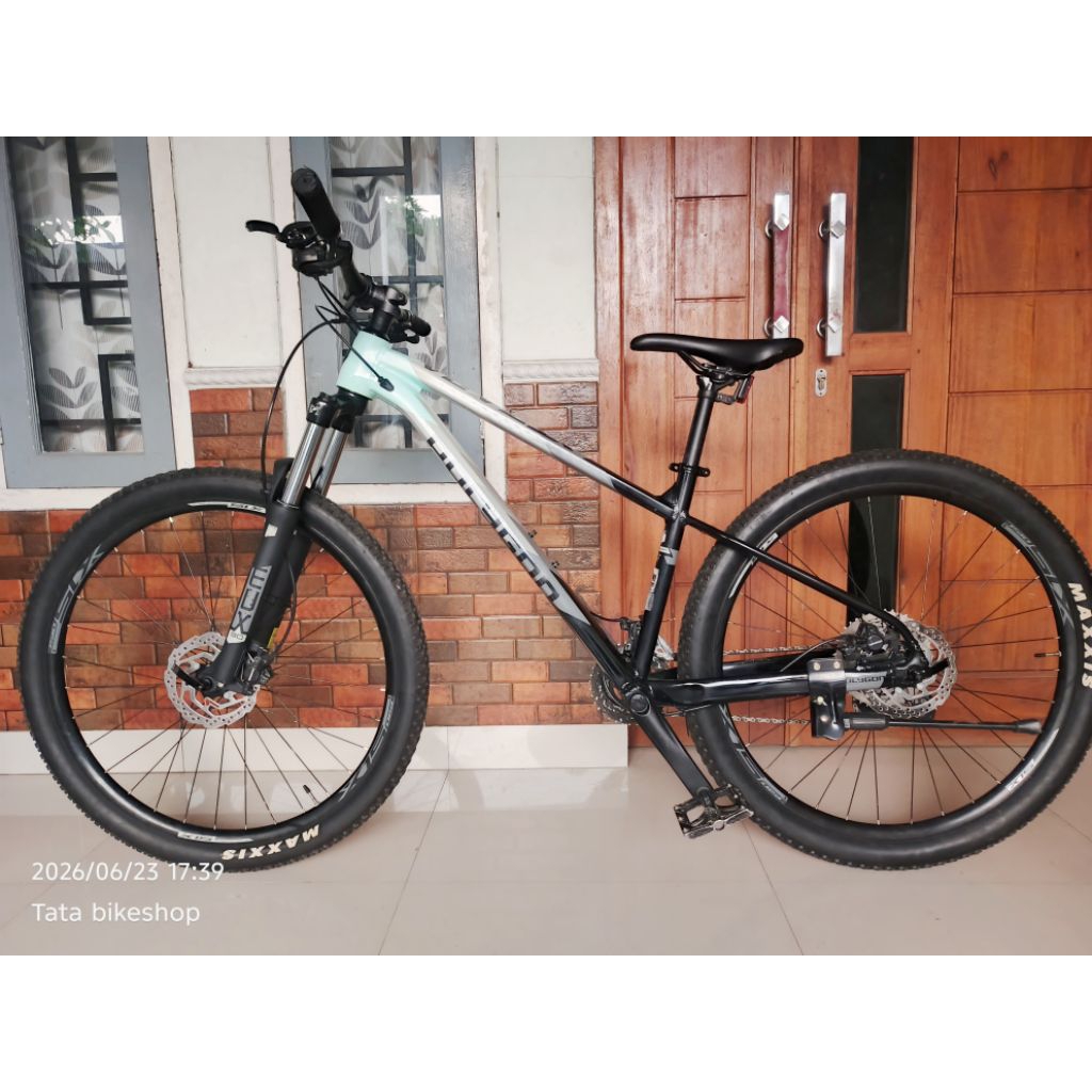 sepeda gunung MTB Polygon Xtrada 5 2022 Scond