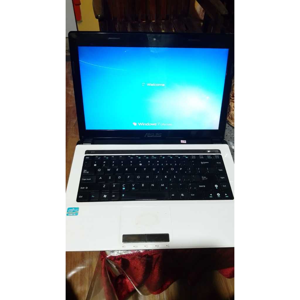 ASUS CORE I3
