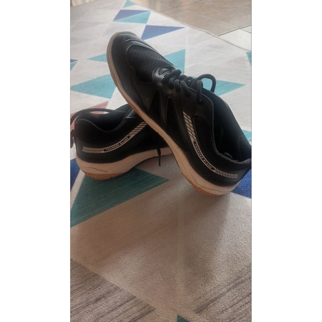 Sepatu Mizuno second size 39,5 insole 24.5 cm