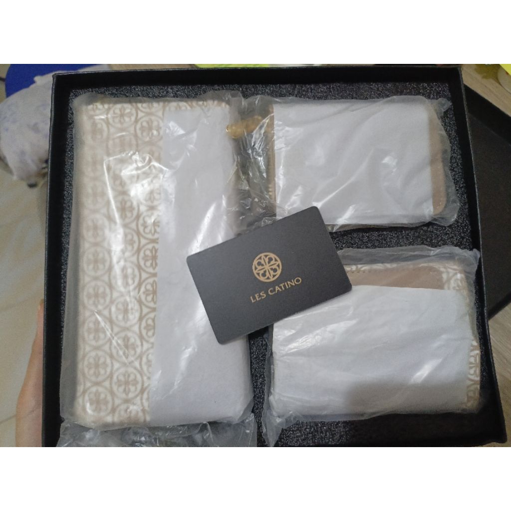 Set Dompet Les Catino