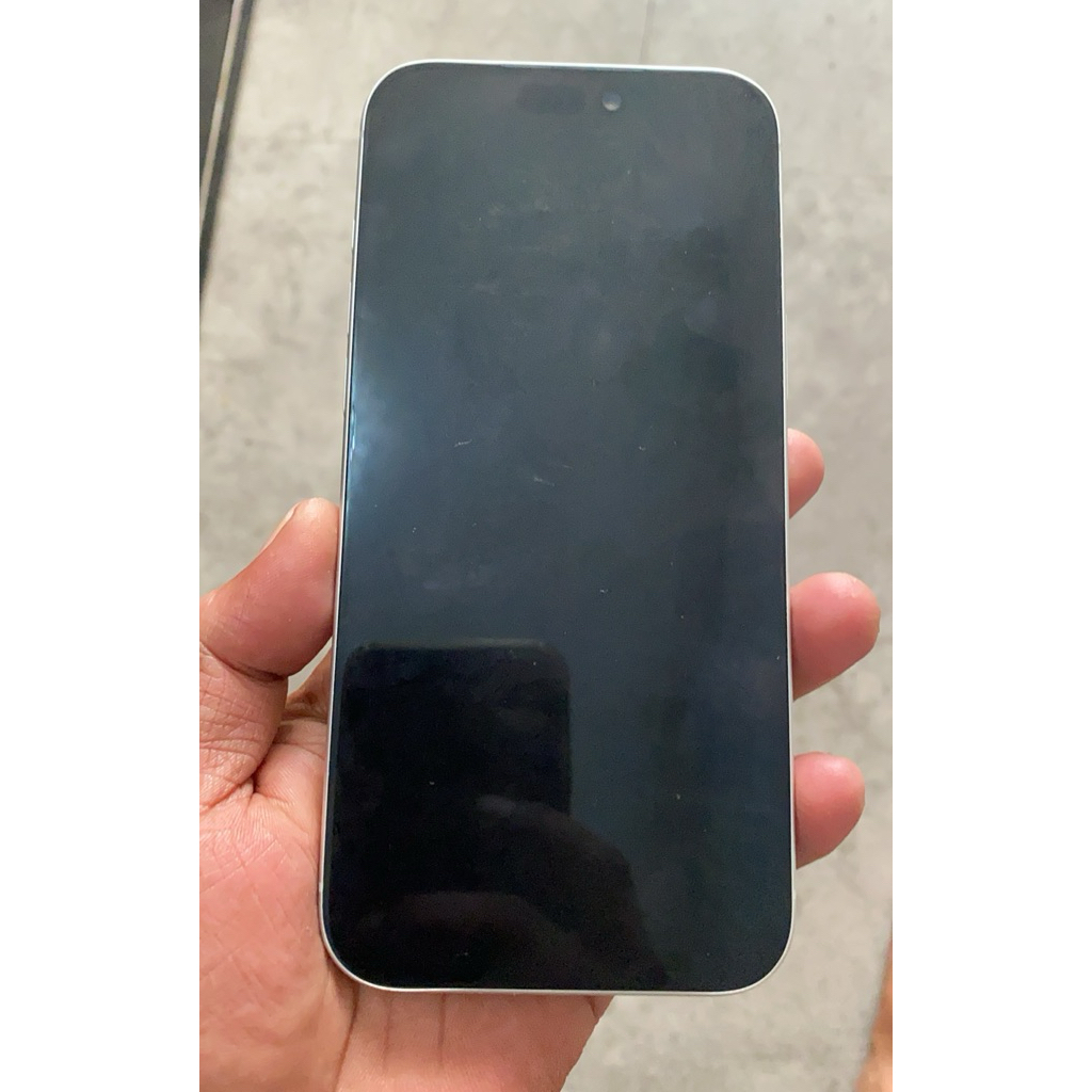 iphone 17 pro max lock icloud ESIM