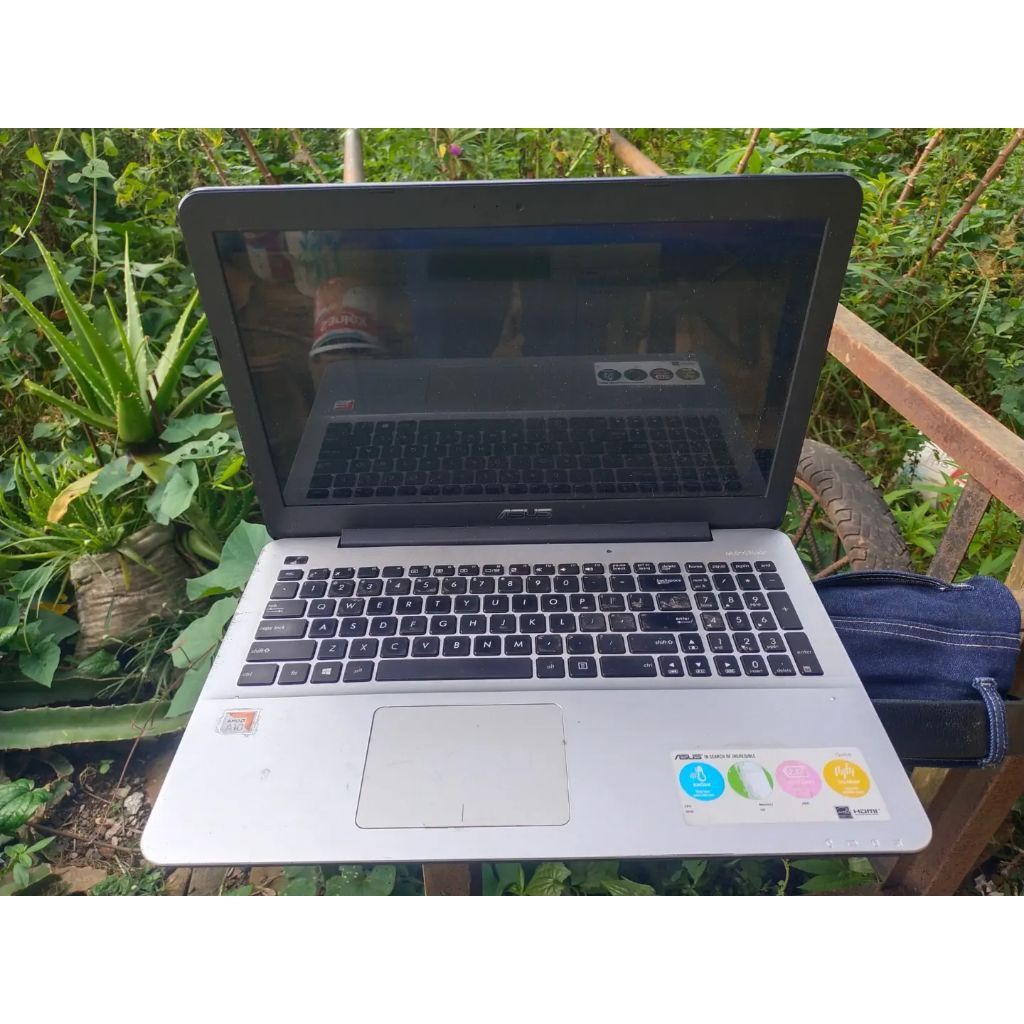 Laptop Asus X555Q atau X555QA Processor AMD A10-9620P