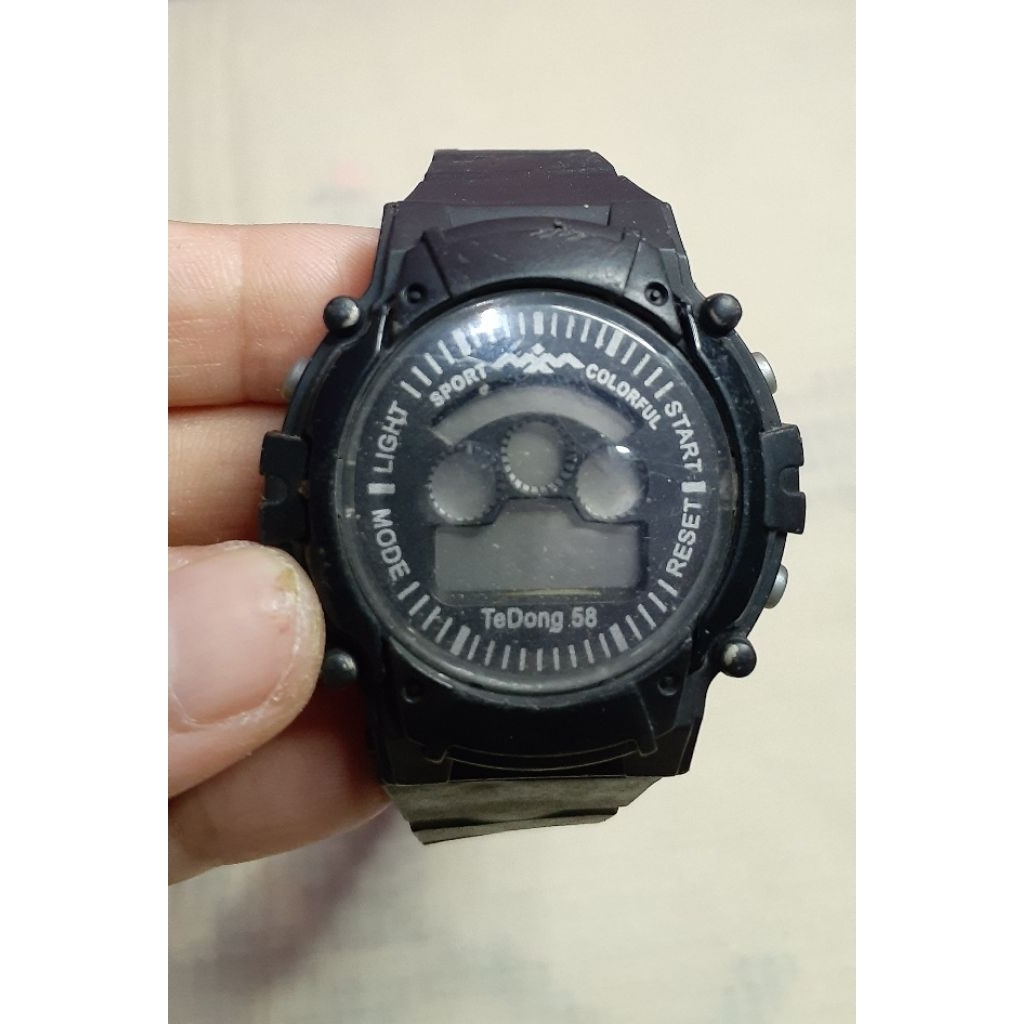 [001] Jam tangan off rusak