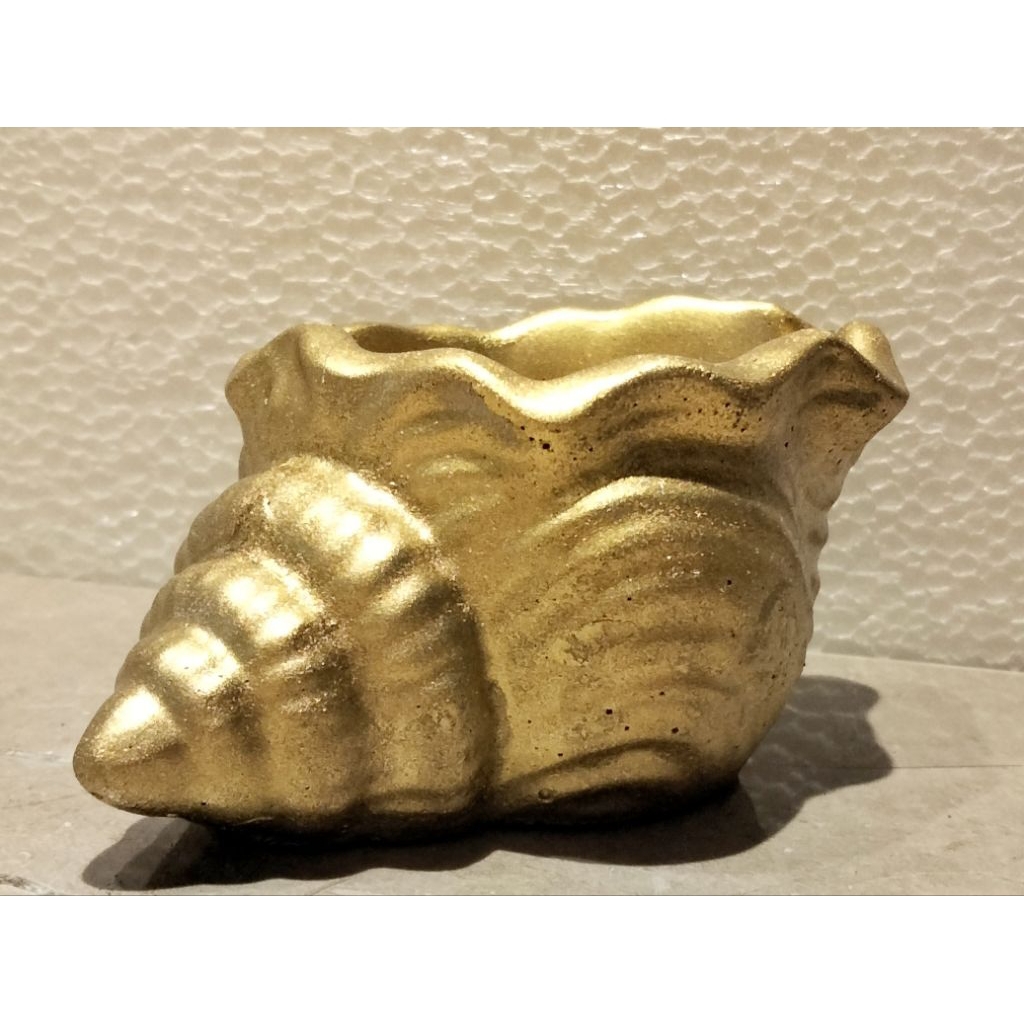 Pot Keong Emas Mewah Hiasan Ruangan Home Decor Estetik Hias Meja Rias Kantor Ruang Tunggu Lobby Kama