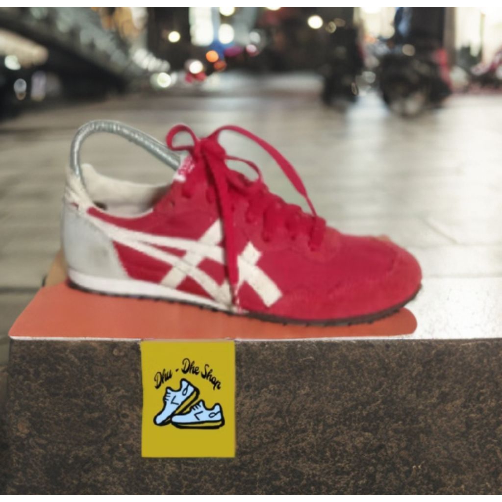 Sepatu onitsuka Tiger size 39 original Vietnam mewah