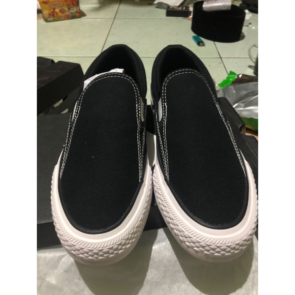Sepatu Converse all Star slip on unisex