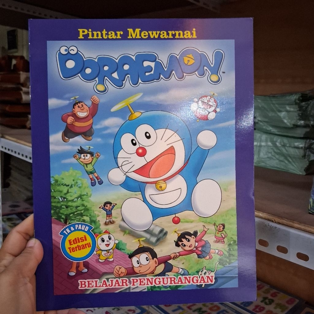 Buku mewarnai DORAEMON dan belajar pengurangan ukuran A4 besar