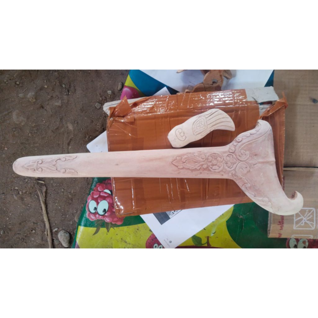 Set Warangka Keris Ladrang Solo Ukir Mentahan Plus Hulu Deder