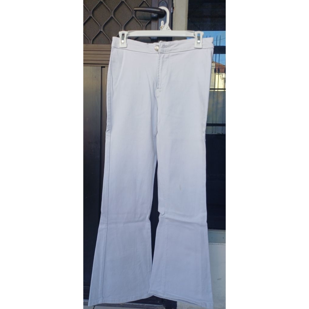 highwaist jeans cutbray putih preloved like new