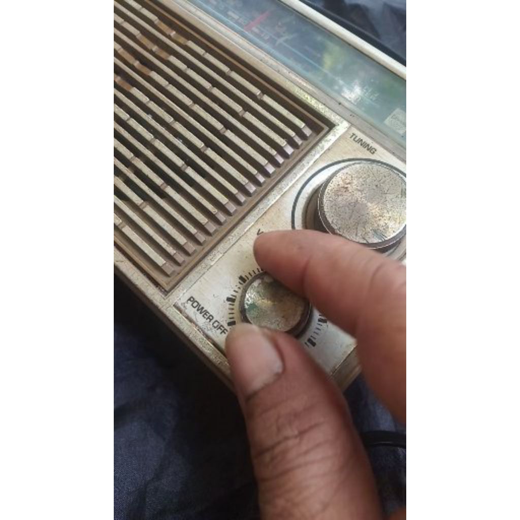 Radio Cawang jadul Antik bekas