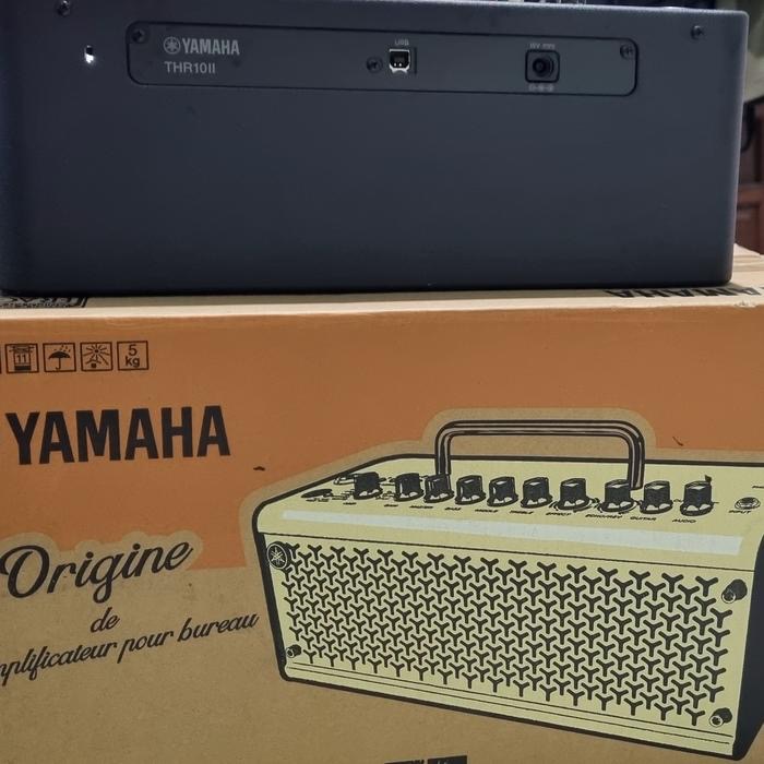 YAMAHA THR 10ii