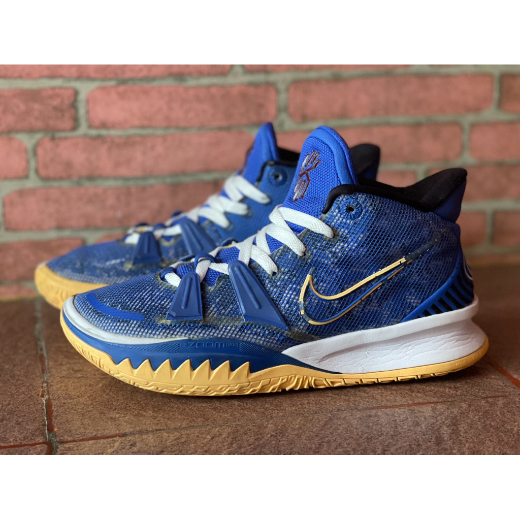 N1K3 Kyrie 7 'Sisterhood'