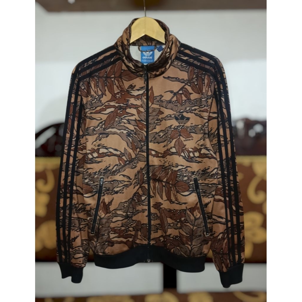 Tracktop Adidas camo