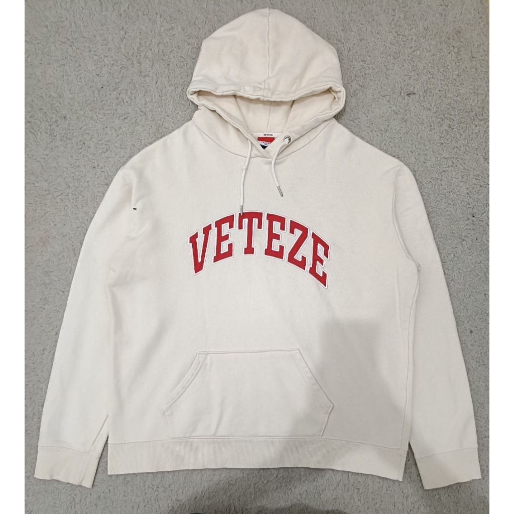Sweater Hoodie brand VETEZE size XL oversize warna krem
