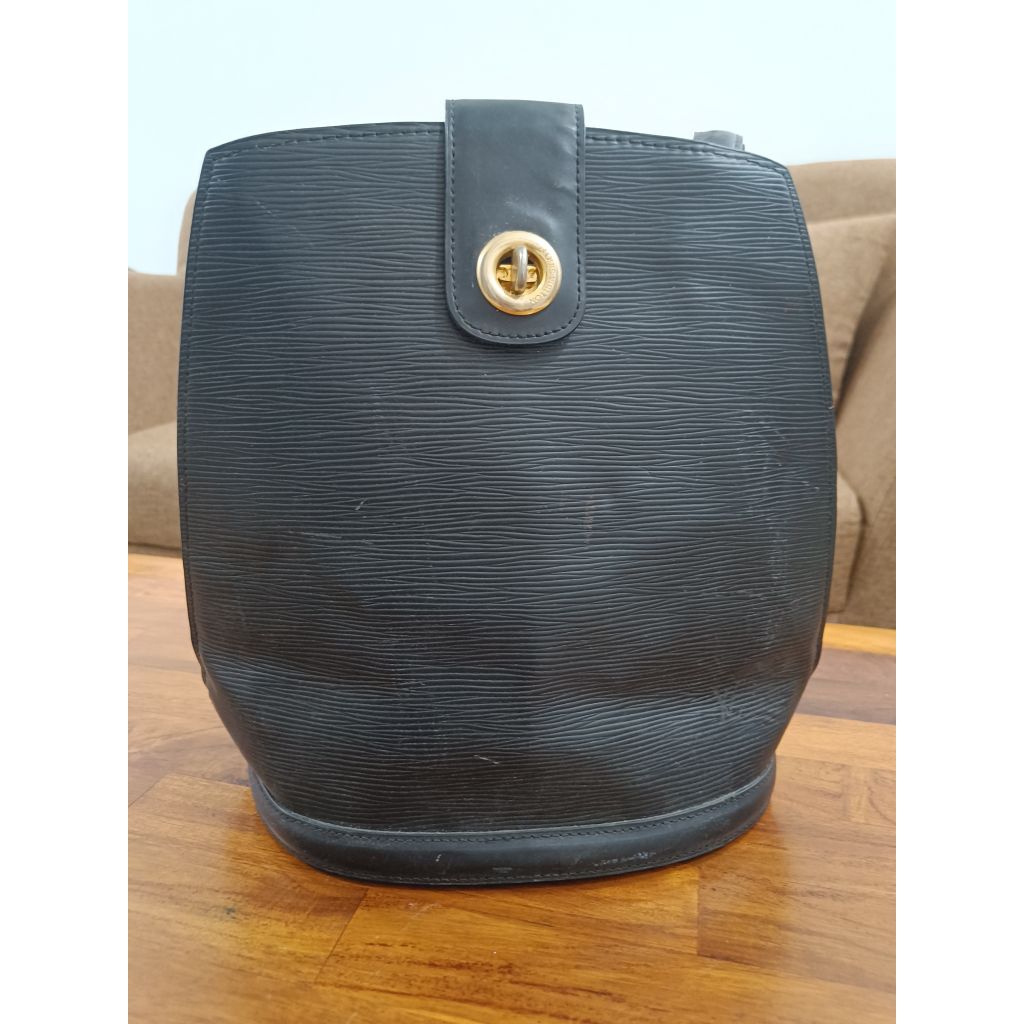 Preloved tas Sling LV epi leather