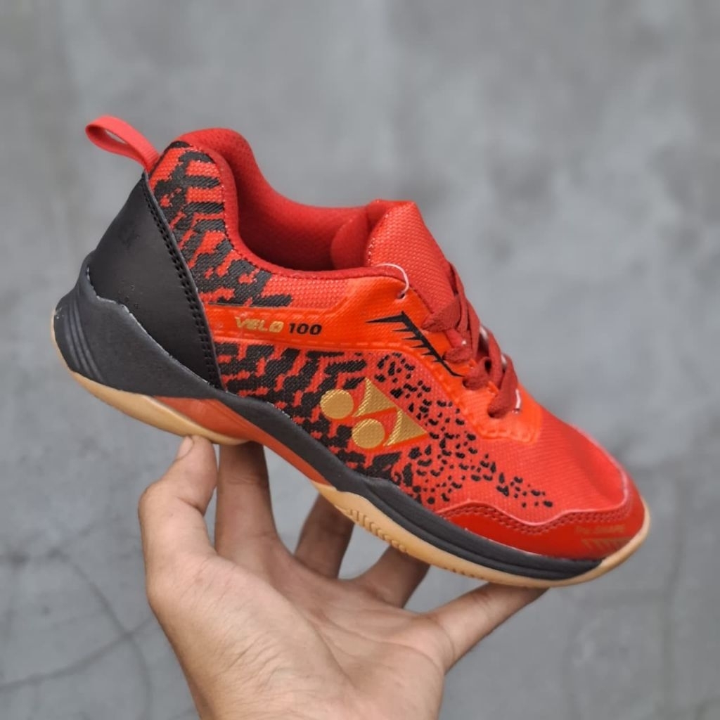 SEPATU BADMINTON YONEK ANAK MERAH HITAM