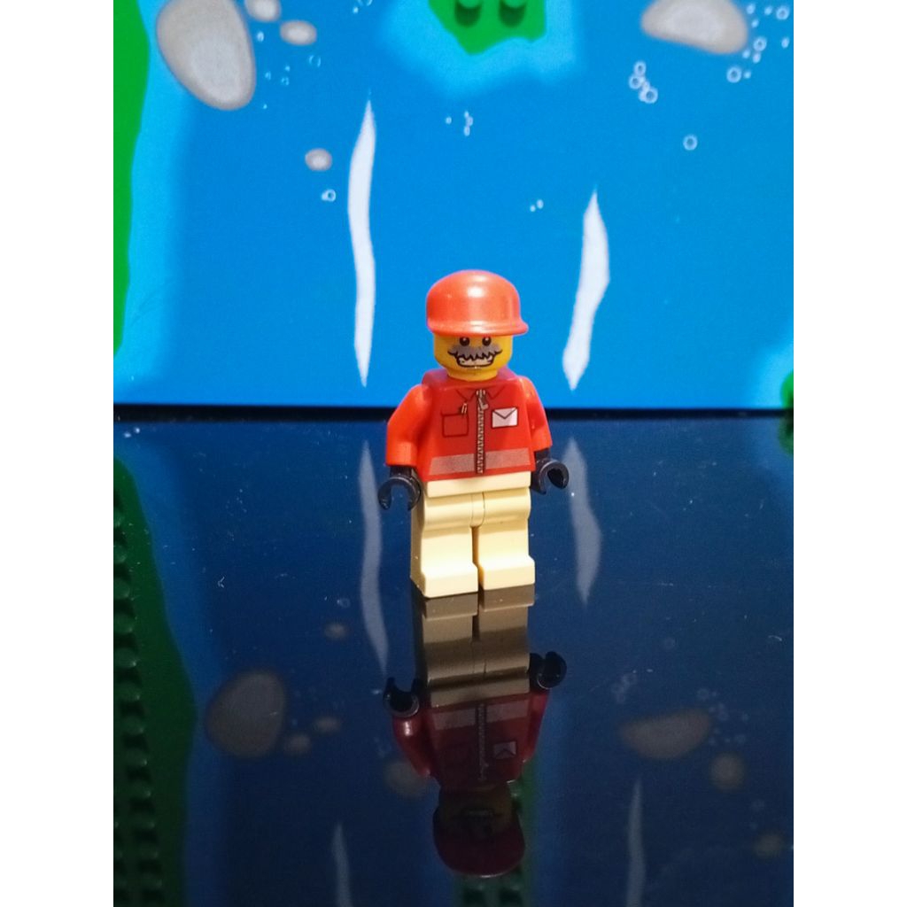 Lego city Minifigure Postal Worker