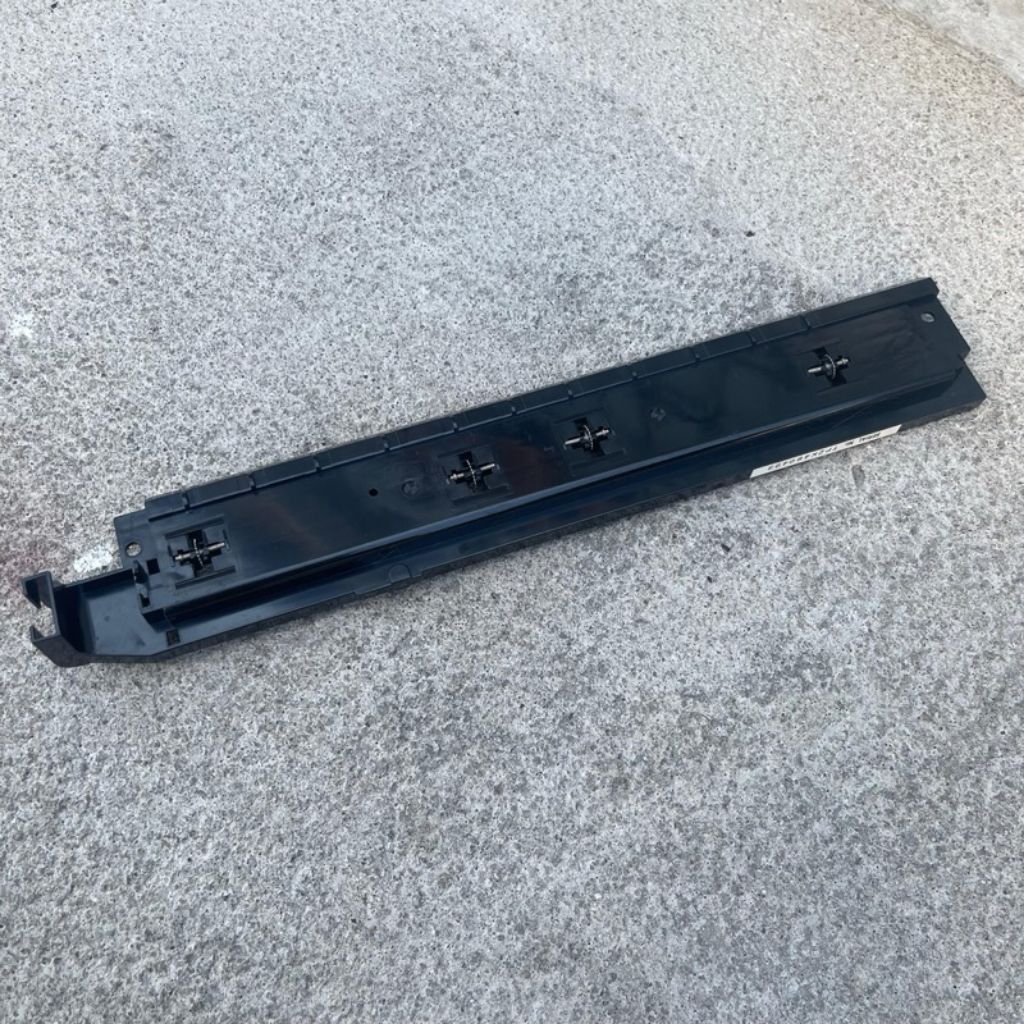 Holder jalur keluar kertas bekas original printer Epson l120,l121