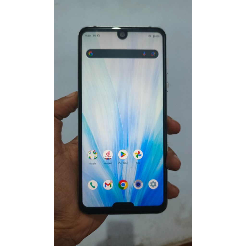 sharp aquos r3 DT