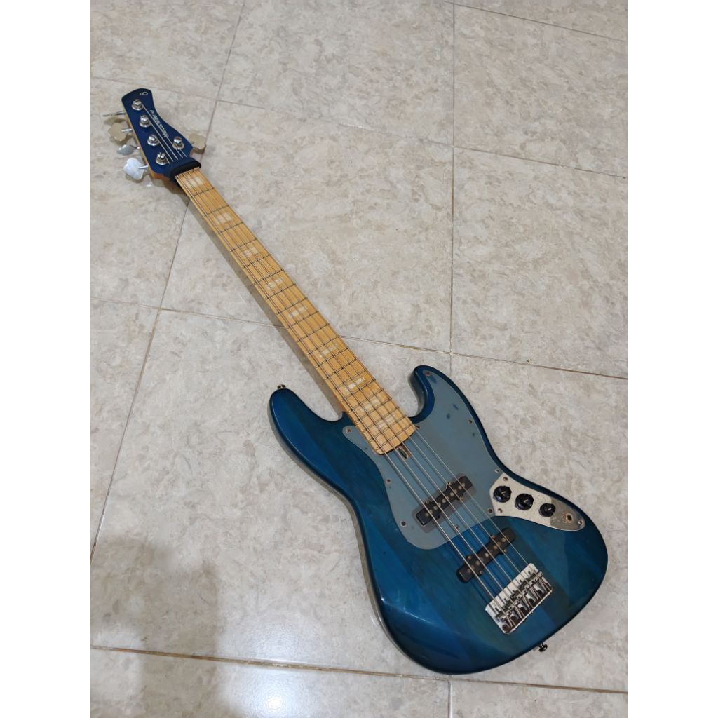Bass Marcus Miller v7 replika (second)