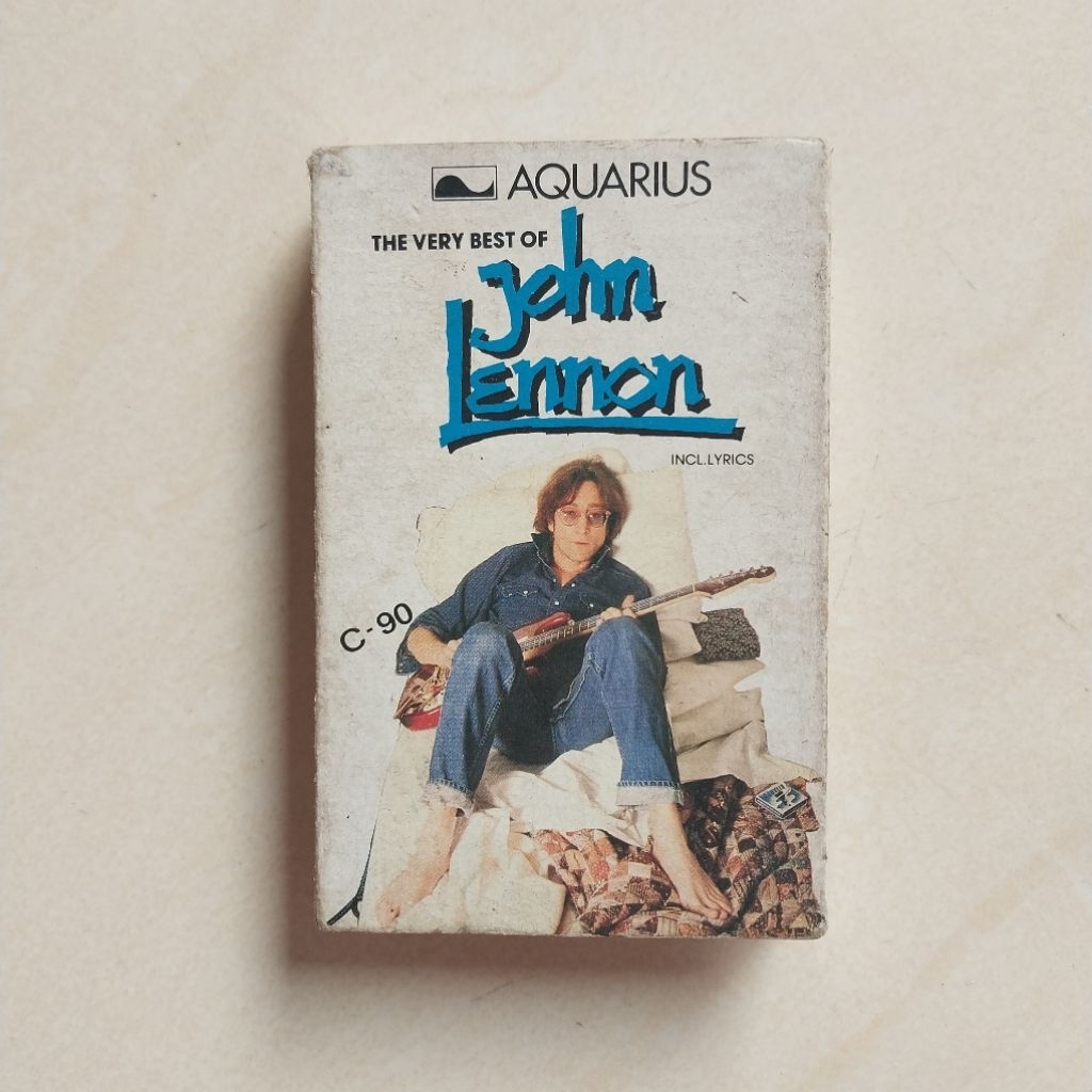 KASET JOHN LENNON ( BEDA ISI )