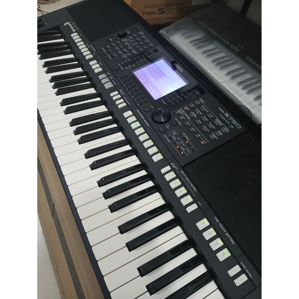 yamaha PSR S750