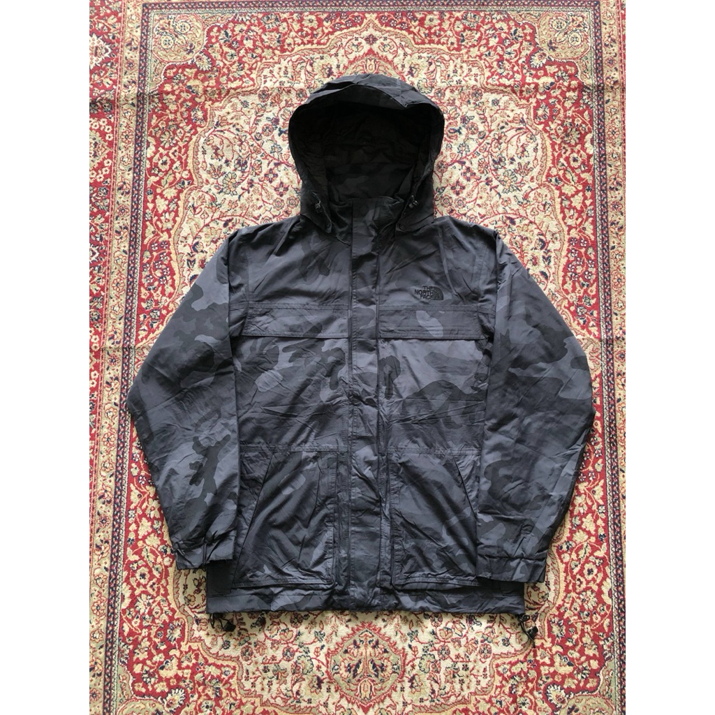 The North Face camo outdoor jacket Vintage The north face outdoor Vintage miltary camo jacket i693