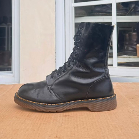 Dr martens original 1490 blacksmooth downstich england