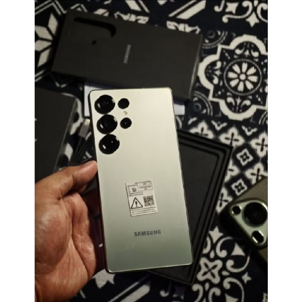 Samsung s25 ultra 258gb HDC