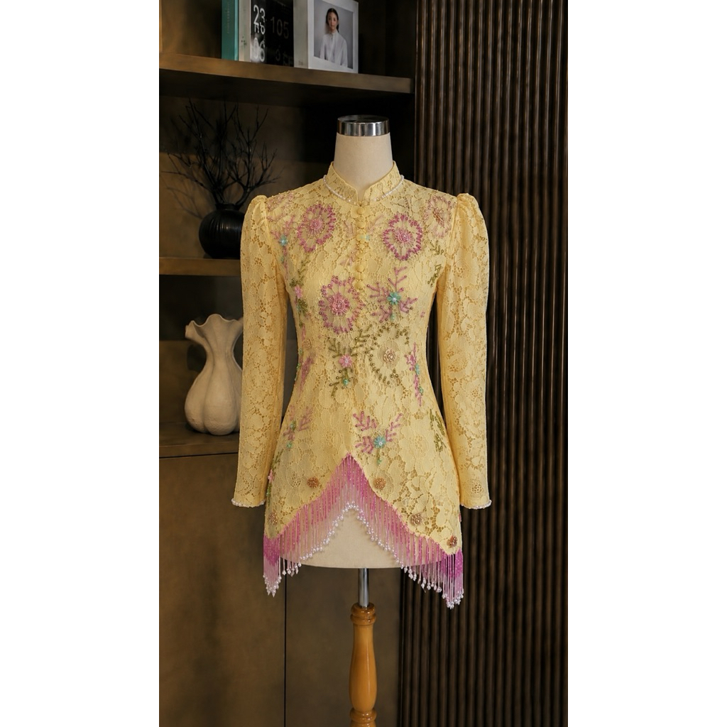 kebaya luxury terupdate/kabaya lamaran/kebaya wisudah/kebaya kekinian
