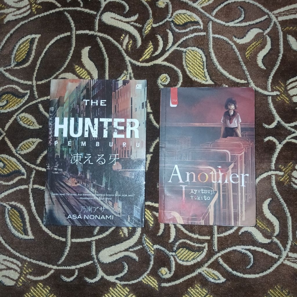 Bundling Novel The Hunter dan Another 1