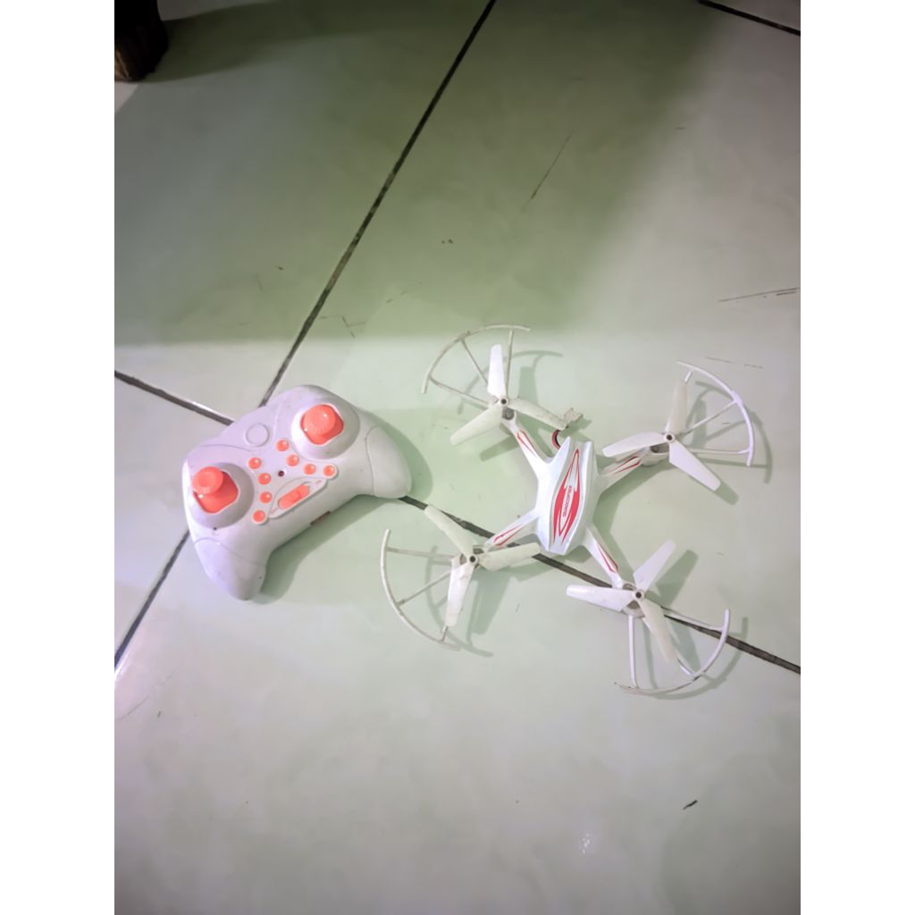 drone hx750