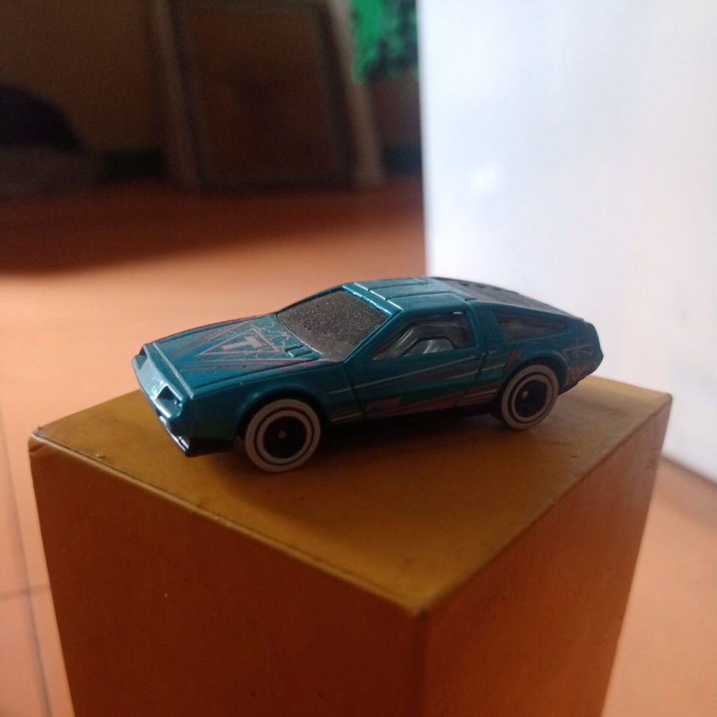 [Loose] Hotwheels DMC Delorean