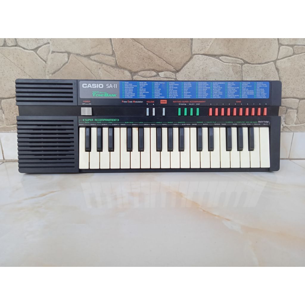 Piano CASIO SA11